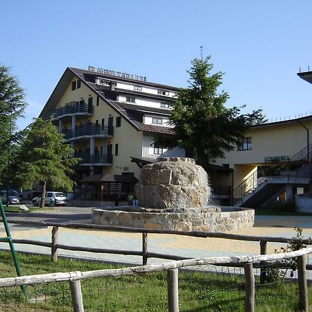 Hotel La Fattoria Camigliatello Silano Ngoại thất bức ảnh