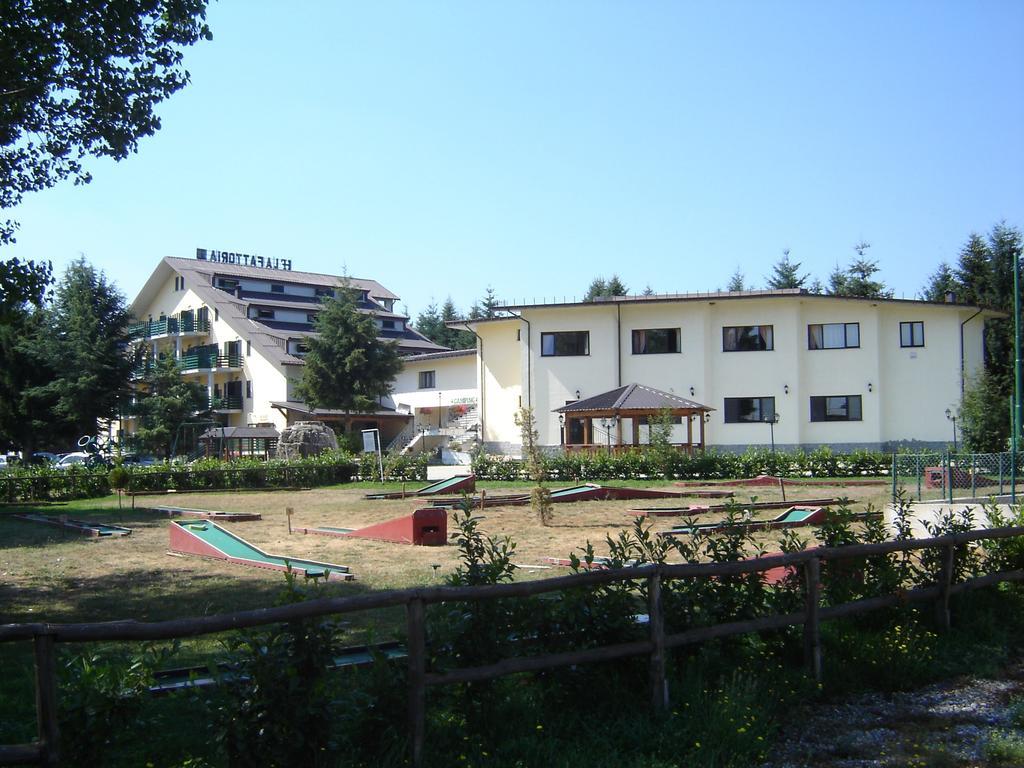 Hotel La Fattoria Camigliatello Silano Ngoại thất bức ảnh
