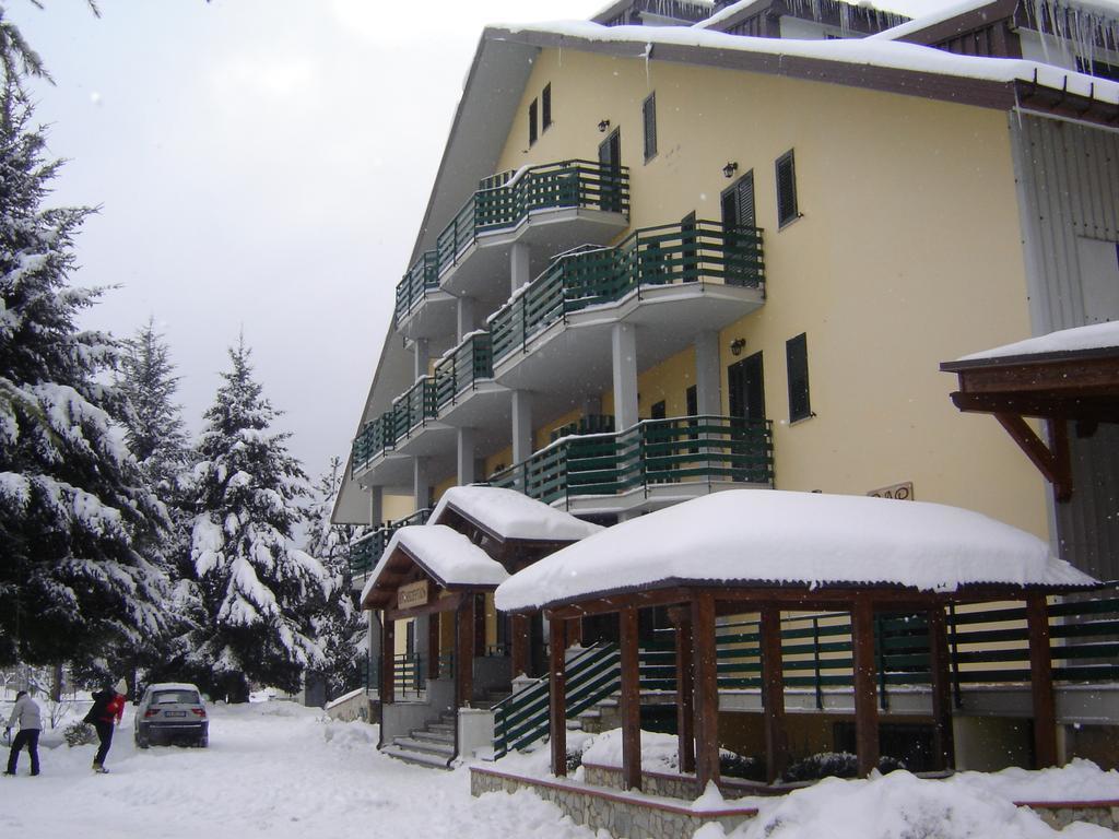 Hotel La Fattoria Camigliatello Silano Ngoại thất bức ảnh